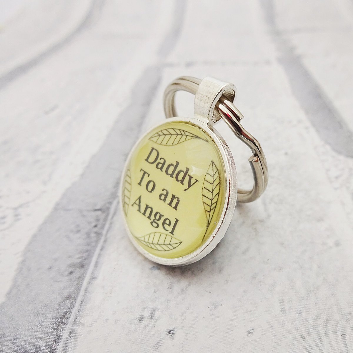 martisanne's tweet photo. Daddy to an angel keyring, baby loss keychain, miscarriage jewelry, angel jewelry, memorial gift, stillbirth, sympathy gift, keepsake, B1 https://t.co/9poBzk7asx #EtsyTeamUnity #TMTinsta #AngelFeather https://t.co/RhKdZc3mgN