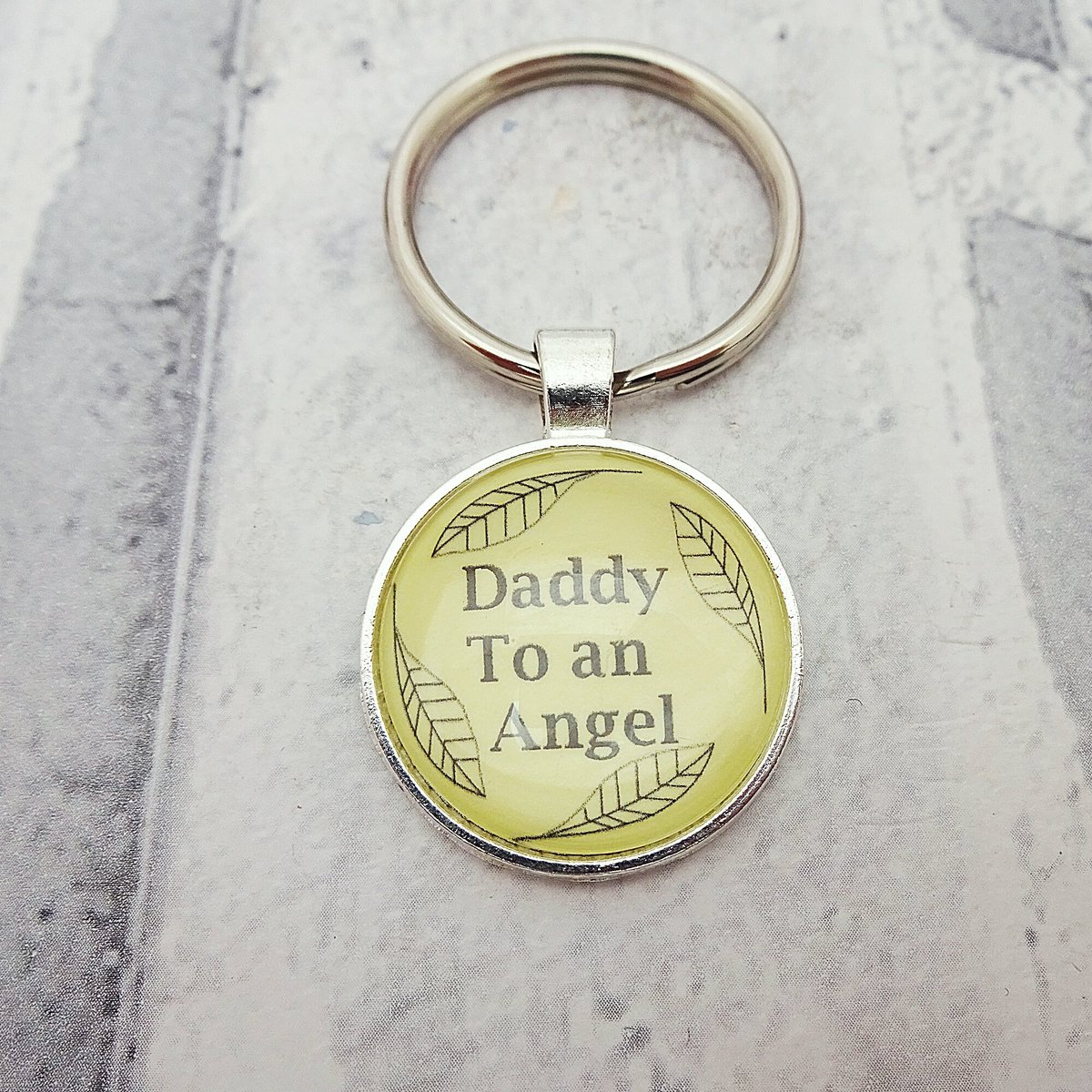 martisanne's tweet photo. Daddy to an angel keyring, baby loss keychain, miscarriage jewelry, angel jewelry, memorial gift, stillbirth, sympathy gift, keepsake, B1 https://t.co/9poBzk7asx #EtsyTeamUnity #TMTinsta #AngelFeather https://t.co/RhKdZc3mgN