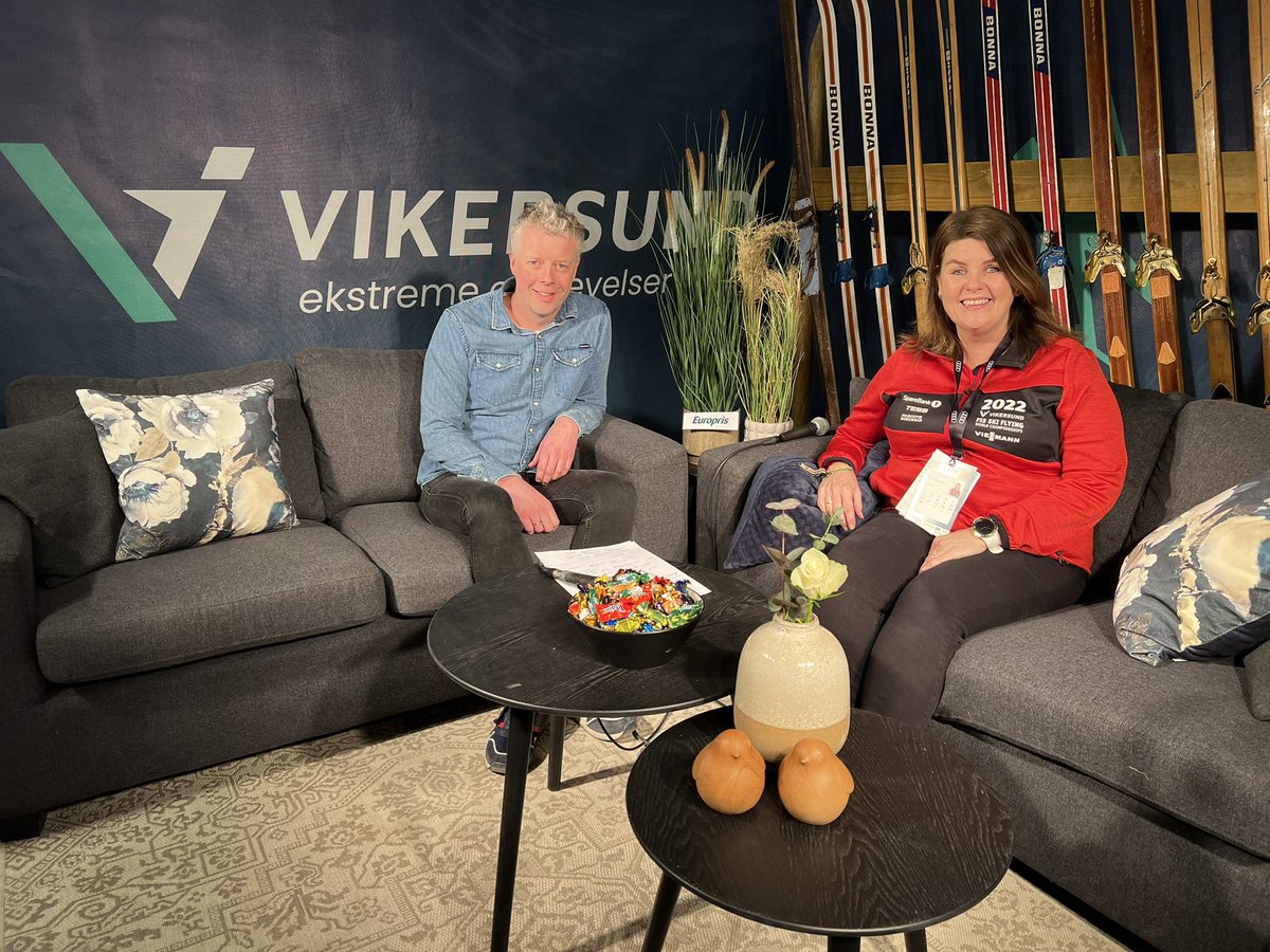 Vikersund's tweet photo. VM TV straks på lufta. Arne Scheie og Bjørn Wirkola blant gjestene 🤩

Sendingen ser du her kl 15.00: https://t.co/8ttwik9pSB

#vikersund2022 #vikersund https://t.co/TFYe8Zlsxp