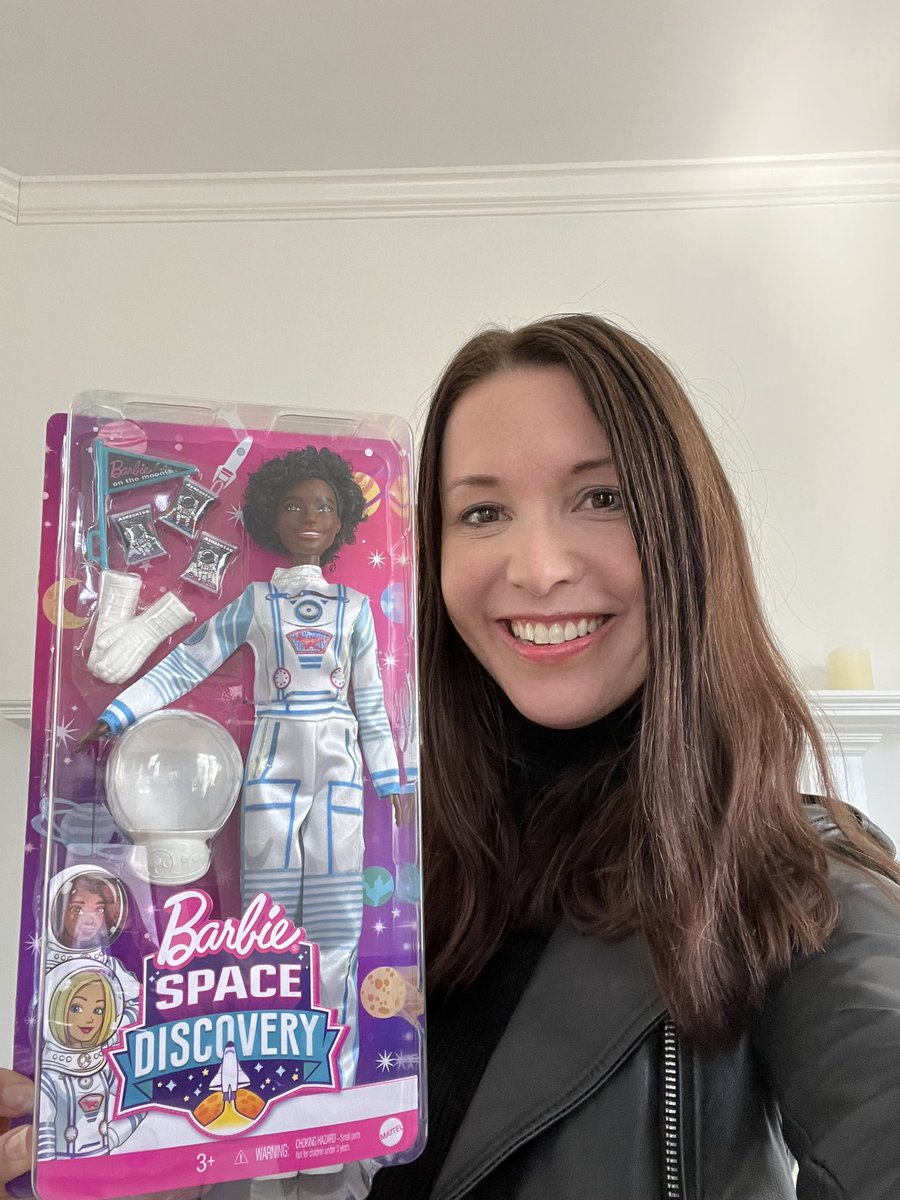 Lisa Mayer tweet media