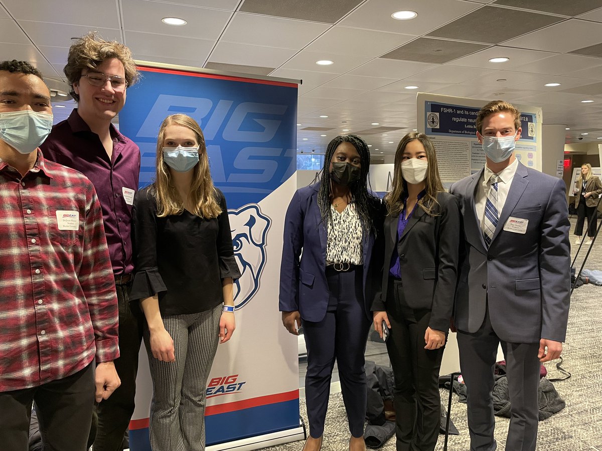 amwilsonin's tweet image. The @butleru team ready for the inaugural @BIGEAST Poster Symposium! Can we get a shoutout @TheButlerBlue? #GoButler