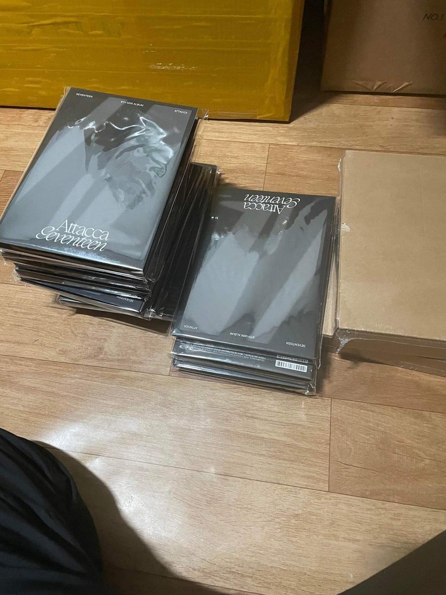 YMMShopPH's tweet photo. [#YMMupdates]

This is it! Arrived at kr address, All album is complete napo🥰 wala nang hinihintay, waiting nalang yung kabox share ko dito para mauwi na sakin🤍 https://t.co/pJoS4G8Z0b