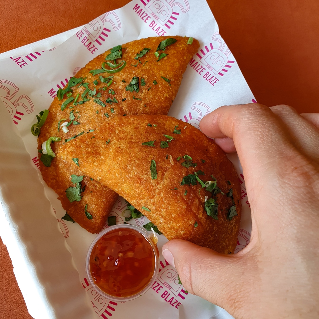 maizeblaze's tweet photo. KEEPING UP WITH DEMAND - You deserve only the very very best of hand made empanadas.
https://t.co/kXfklaE6Nb
#qualityoverquantity #keepingupwithdemand #commitmenttoquality #maizeblaze #alwaysimproving #qualitypromise #teameffort #empanadas #teamtraining https://t.co/kwMrg0YMwu