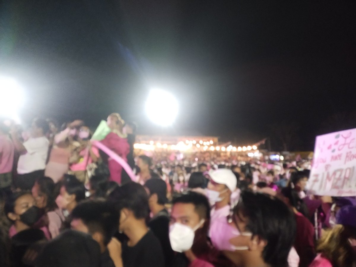 dendeliaa's tweet photo. #IsabelaisPink #AwanTiSolidNorth #IsabeLENI #BambamPink https://t.co/ULWfVHCPTt