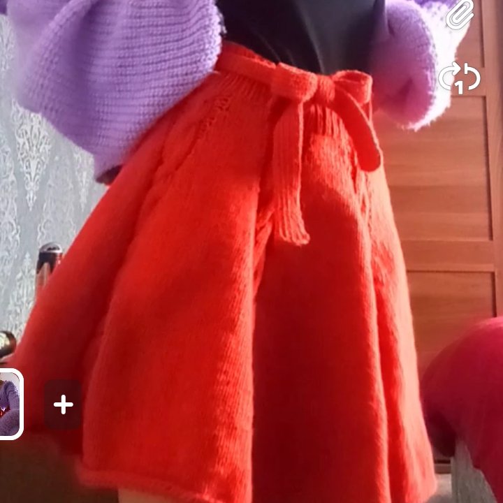 KnittedPanda's tweet photo. I love this aran knitted skirt it's so warm and soft 😍 might have to make more in the other colours I've bought 😁#madewithmarriners https://t.co/St0uhTqaOx
