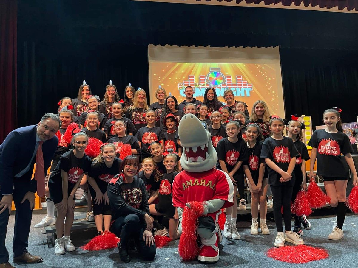 calfano510's tweet photo. We had the best time in Battle of the Schools! Go Sharks! 🦈 https://t.co/k7bLKF1Co7