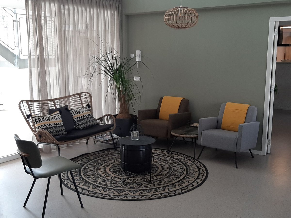 <a href="/NLDOET/">NLdoet</a> Vinkenoord <a href="/Amerpoort/">Amerpoort-Sherpa</a>. Wat een sfeervolle dag en het resultaat mag er zijn. Met dank aan @OranjeFonds, Gerda en Anita en de bewoners!!!