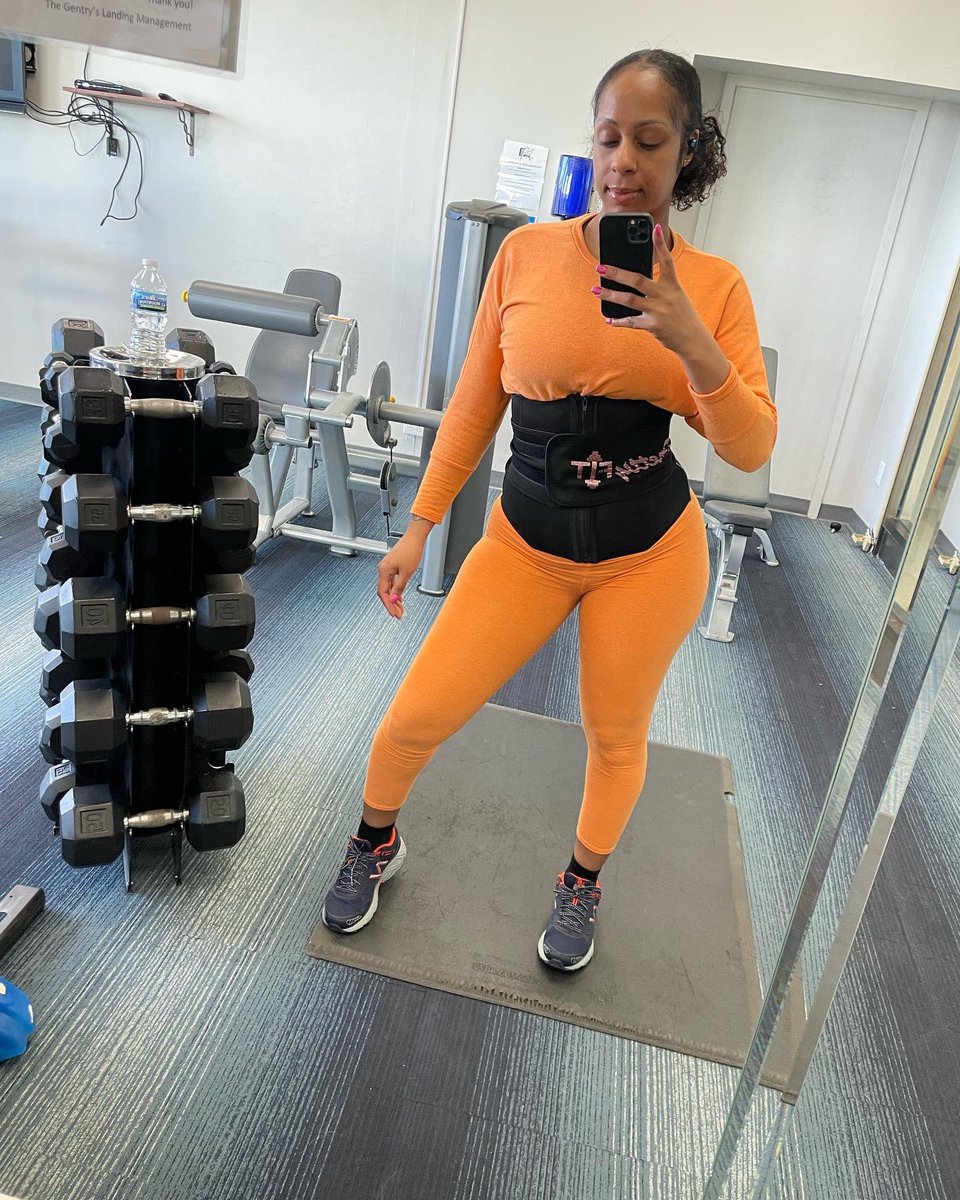 MSCARISARENEE's tweet photo. I rather take the stairs 💪🏽 https://t.co/9eHK7cmnLI