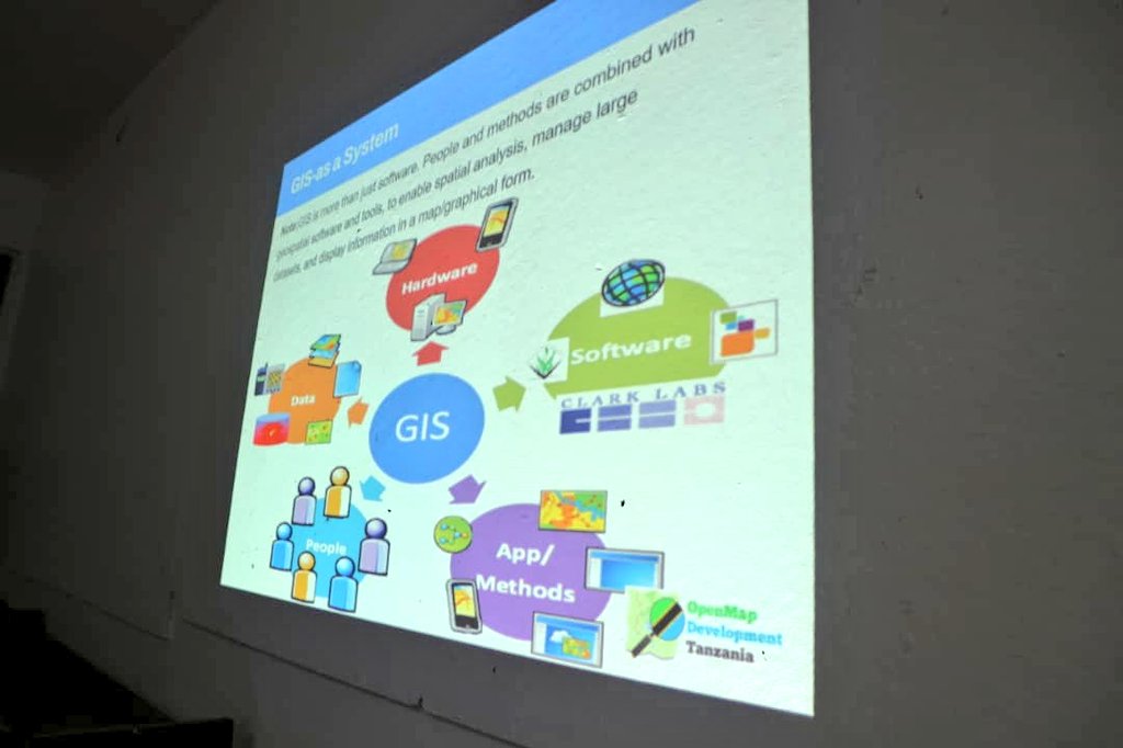 AgriThamani's tweet photo. We had a great week (7-11/3) with @Amour_Nyalusi from @OMDTZ being trained on Data Monitoring and Map Creation. This expertise is important for our work because it empowers us to be able to strategically use #OpenMap #OpenDataMap to advance our #Nutrition advocacy work in Kagera. https://t.co/2MFVRTd4KT