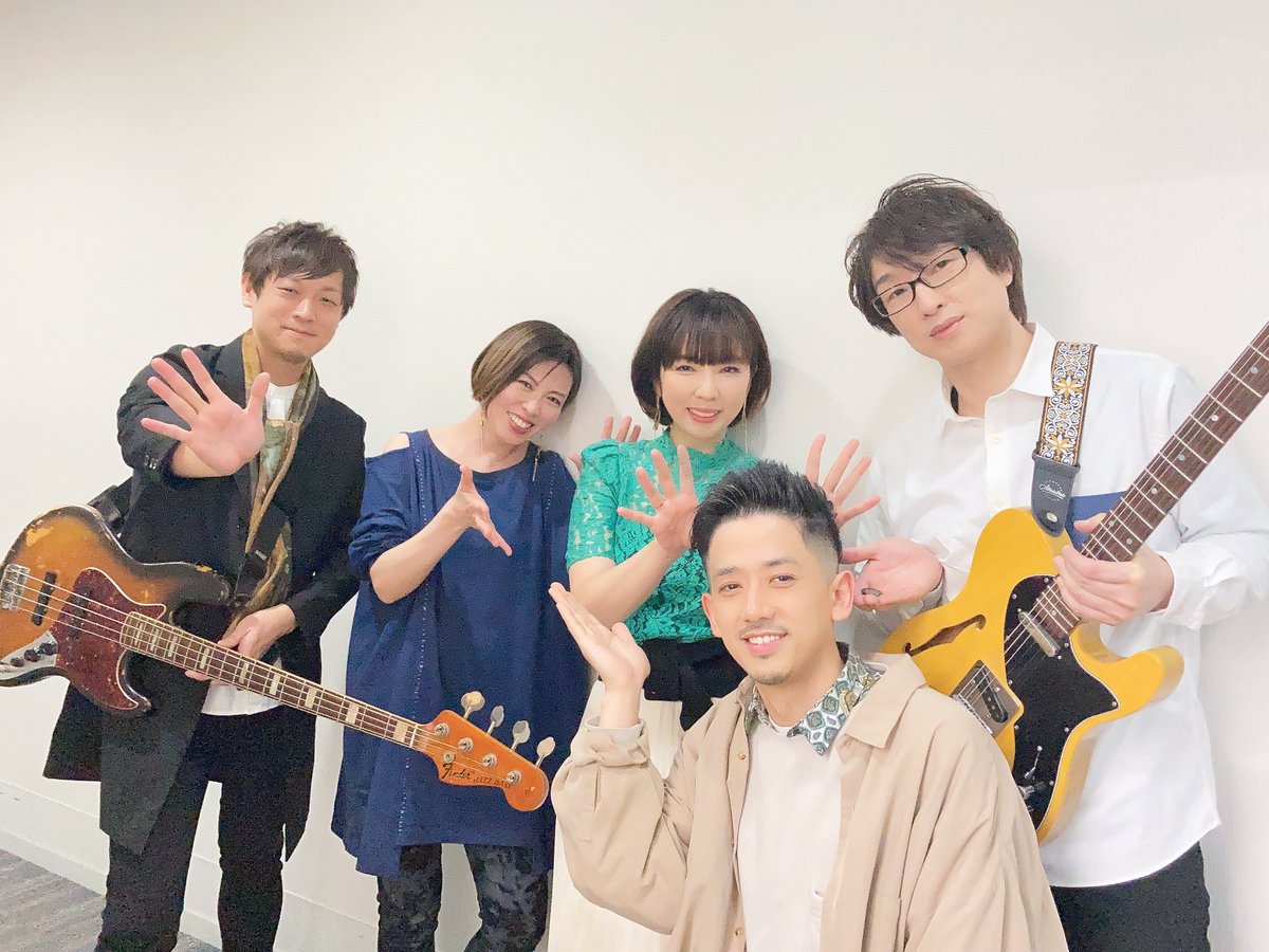 sokidrums's tweet photo. 20220311
家族写真を、1枚ポチりました。

#Mステ
#岡本真夜 https://t.co/wrKJGhLu2U