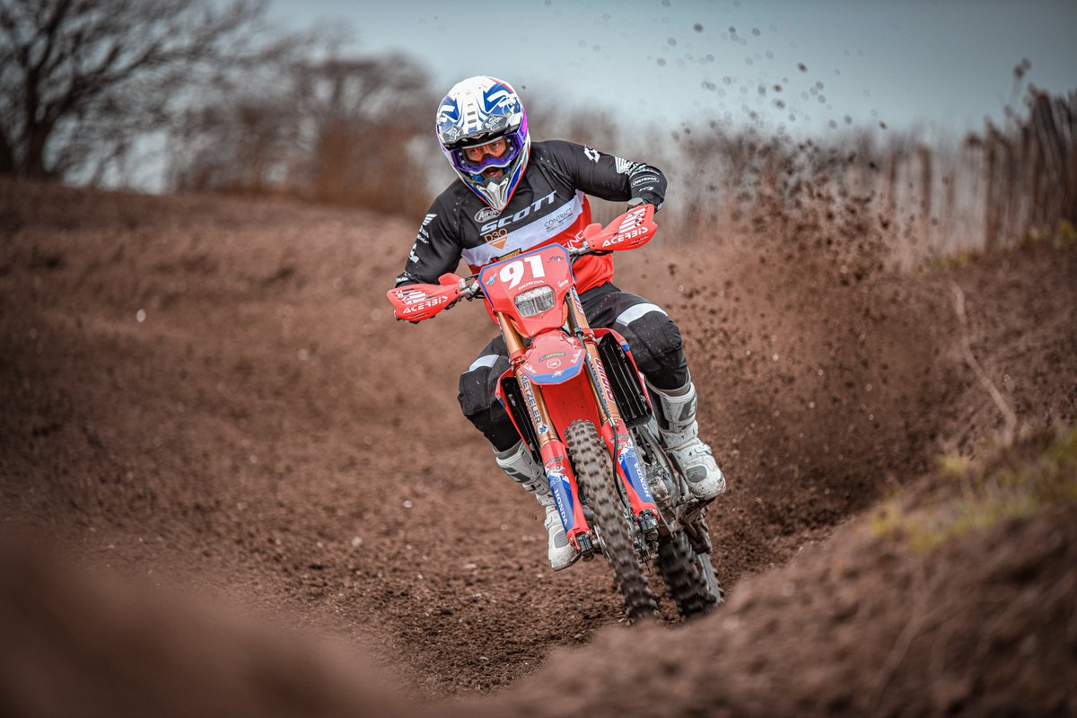KBallBoxing's tweet photo. Im fucking good behind the lens you know!! 

#photography #Motocross #enduro https://t.co/zzOWtrZf8s