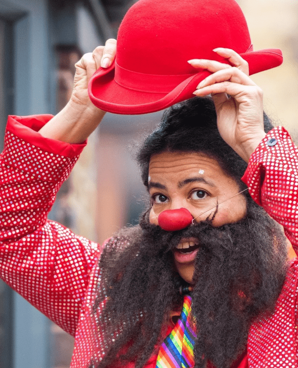 OSOArtsCentre's tweet photo. Ella the Great's Mini Circus
Enter a world of wonder with Ella The Great - stilt-walker, magician, unicyclist and globetrotting entertainer extraordinaire! It's a tiny show with a massive heart!
#osoartscentre #aprilfoolsfest #ellathegreat #minicircus #thebigtop #circus https://t.co/1XErXE5jy4