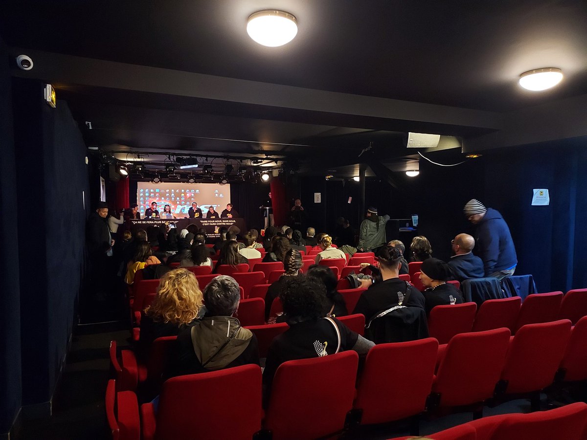 pas_sansnous's tweet photo. On a débuté cette forte journée de mobilisation pour présenter le manifeste "Nos quartiers ont de la gueule" au Théâtre Le République à #Paris !
#NosQuartiersOntDeLaGueule #NQOG https://t.co/Nt35w3TPSn