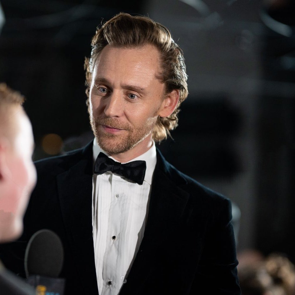 sevy_amortentia's tweet photo. Mr. Tom “Dreamy” Hiddleston. https://t.co/pMS7dvP7x8