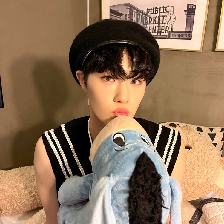 #픽스트친소 
#픽스_트친소
하루종일 현석이만 합니다..♥