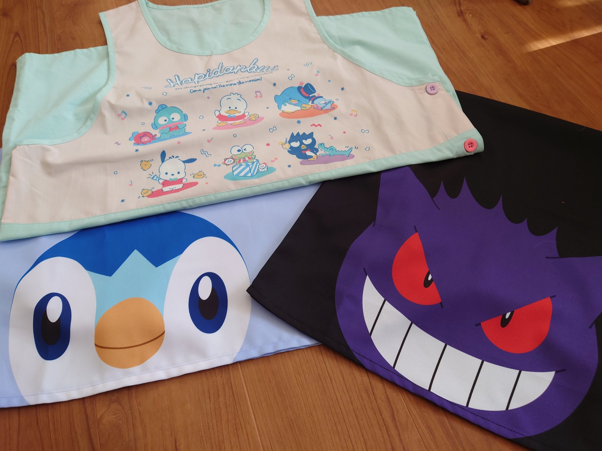 いちごの国から From Kingdom Of Strawberry しまむらではぴだんぶいとポケモンのエプロン買ったった T Co 0wxwdnnare Twitter