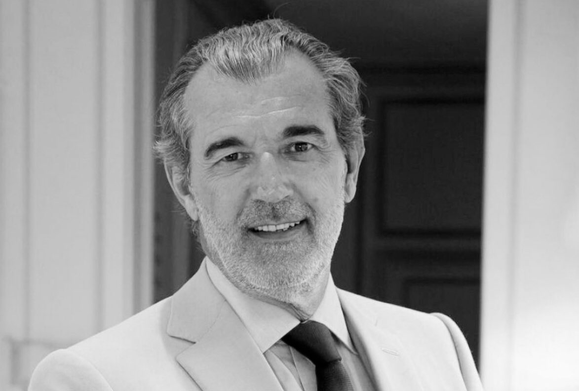esquiroumartine's tweet photo. Mort, à 61 ans, de #LaurentVimont , président de ⁦@century21fr⁩ qu’il présidait depuis 2009. Féministe et humaniste engagé, il avait été Partenaire de la 1e édition des Assises de la Parité. Son humour et son dynamisme vont nous manquer.#IWF_France #AssisesParite https://t.co/nyrhUcfiZ2