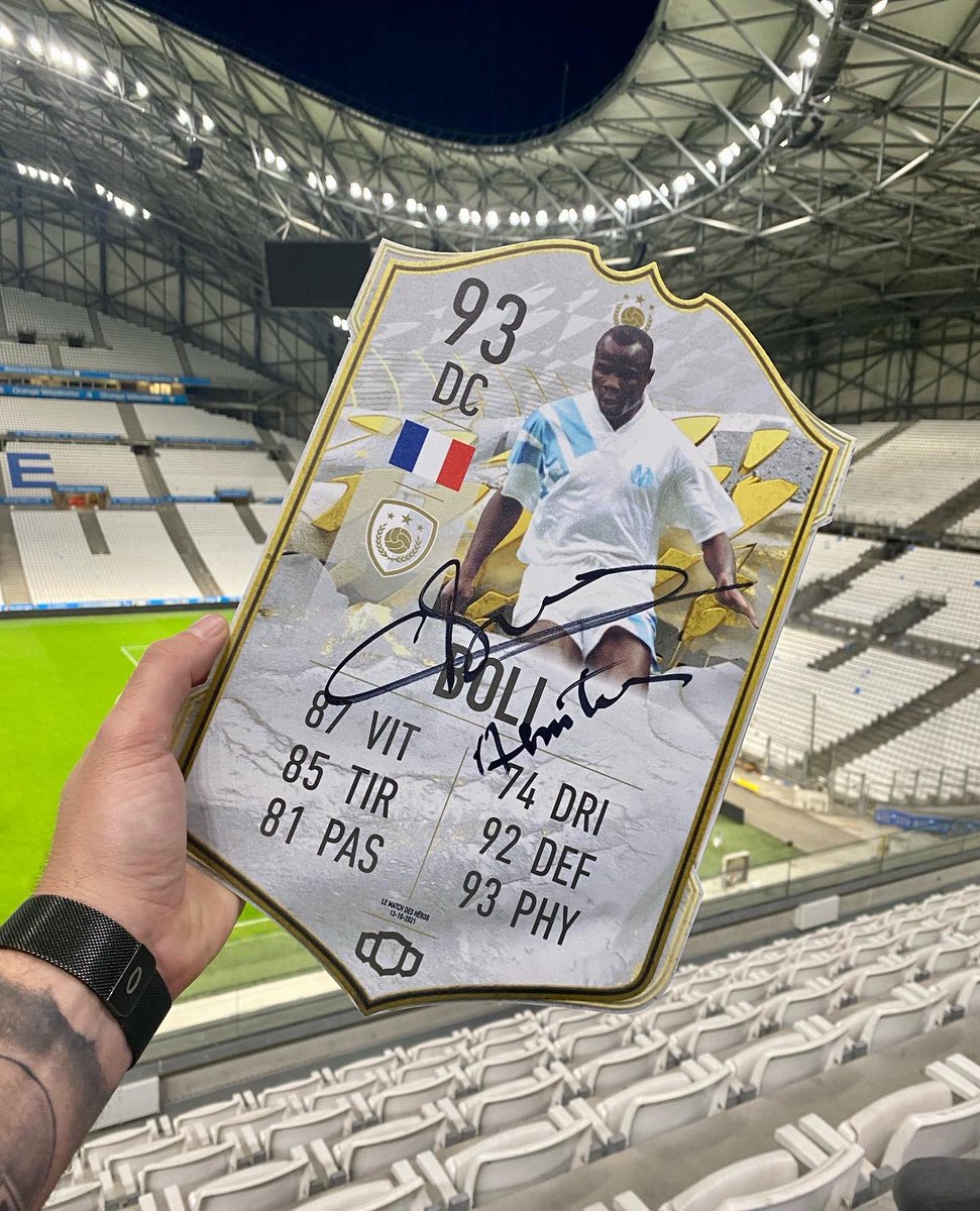 Encore merci @BasileBoli_ pour ta gentillesse et ta disponibilité, une légende de plus dans la team <a href="/french_cards/">futstation</a>