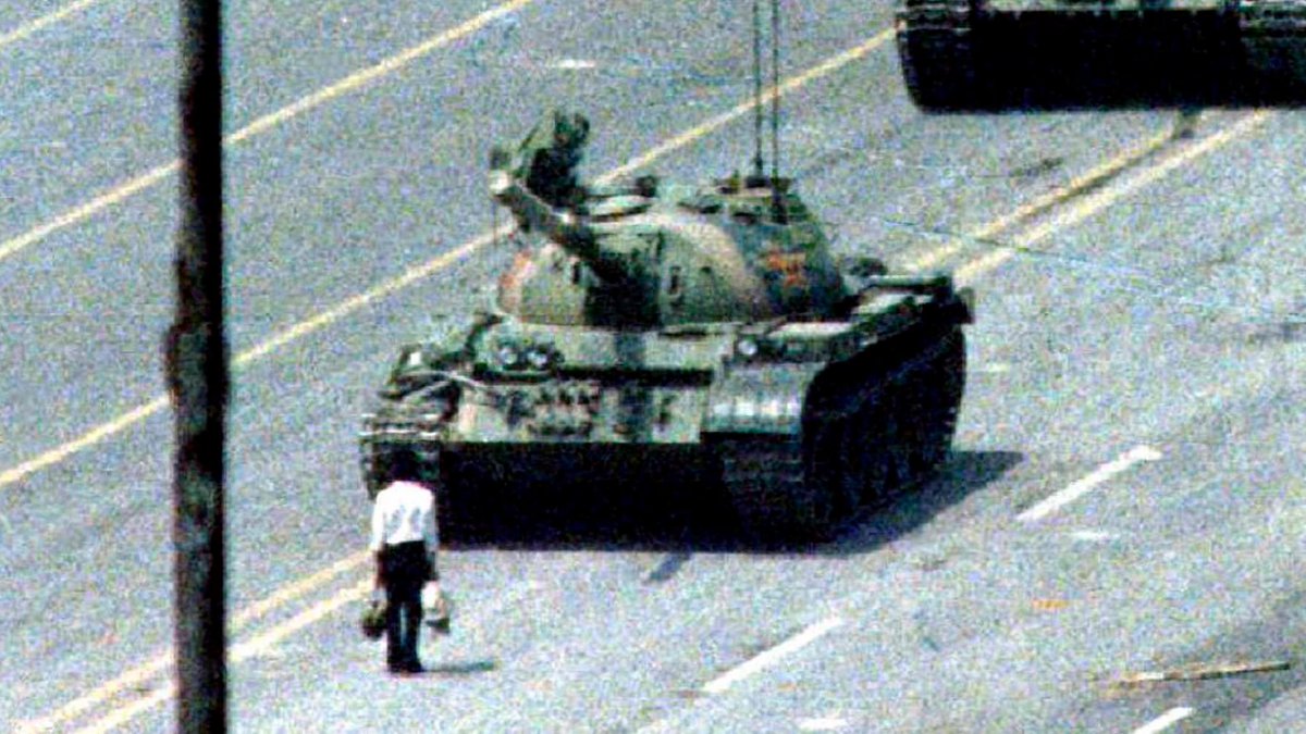 DatorStrid's tweet photo. Stop the RED.
#Ukraine️ #Tiananmen #CCP #China #RussiaUkraineWar #Type59 #PutinWarCriminal #NATO  photo source:BBC https://t.co/4wPeJqYTIV
