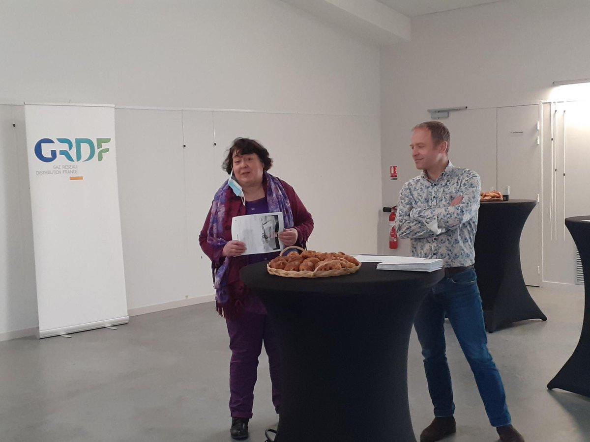 Remise des récompenses du défi énergie à <a href="/epouville/">Mairie d'Epouville</a>. Une commune engagée dans la maîtrise de l'énergie et la #transitionénergétique. <a href="/GRDF/">GRDF</a> <a href="/sde762/">sde76</a>
<a href="/LeHavreMetro/">Le Havre Seine Métropole</a> <a href="/eGreen_fr/">eGreen</a>