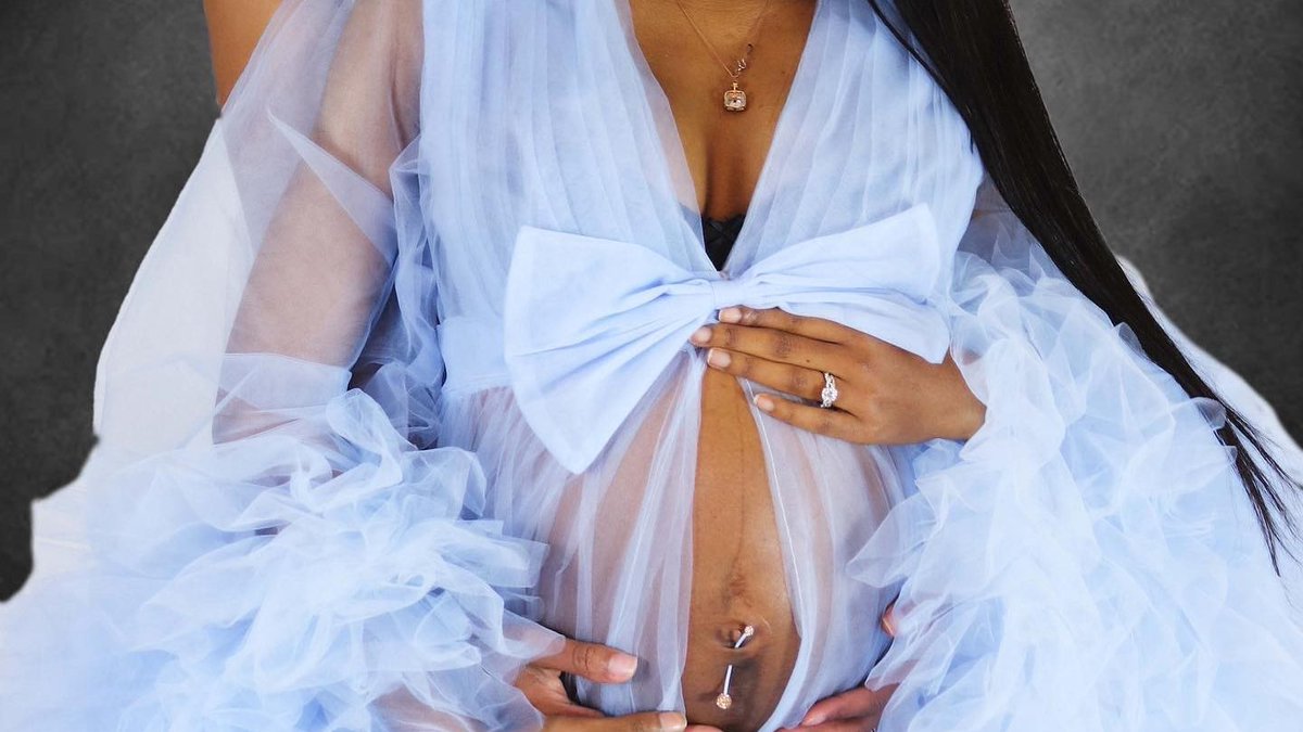 Allafricanlgbtq's tweet photo. 🎊*Congratulations*🎊 to Mrs.and Mrs. Kimble 💍
The best gift I could ever ask for, my Wife &amp; Son 👶🏽
@lovethekays_ 
#Blacktastic 
#Blacklovematters 
#Lesbiancouple 
#Twomoms🏳️‍🌈🏳️‍🌈🏳️‍🌈 https://t.co/SCWU6LOdCF