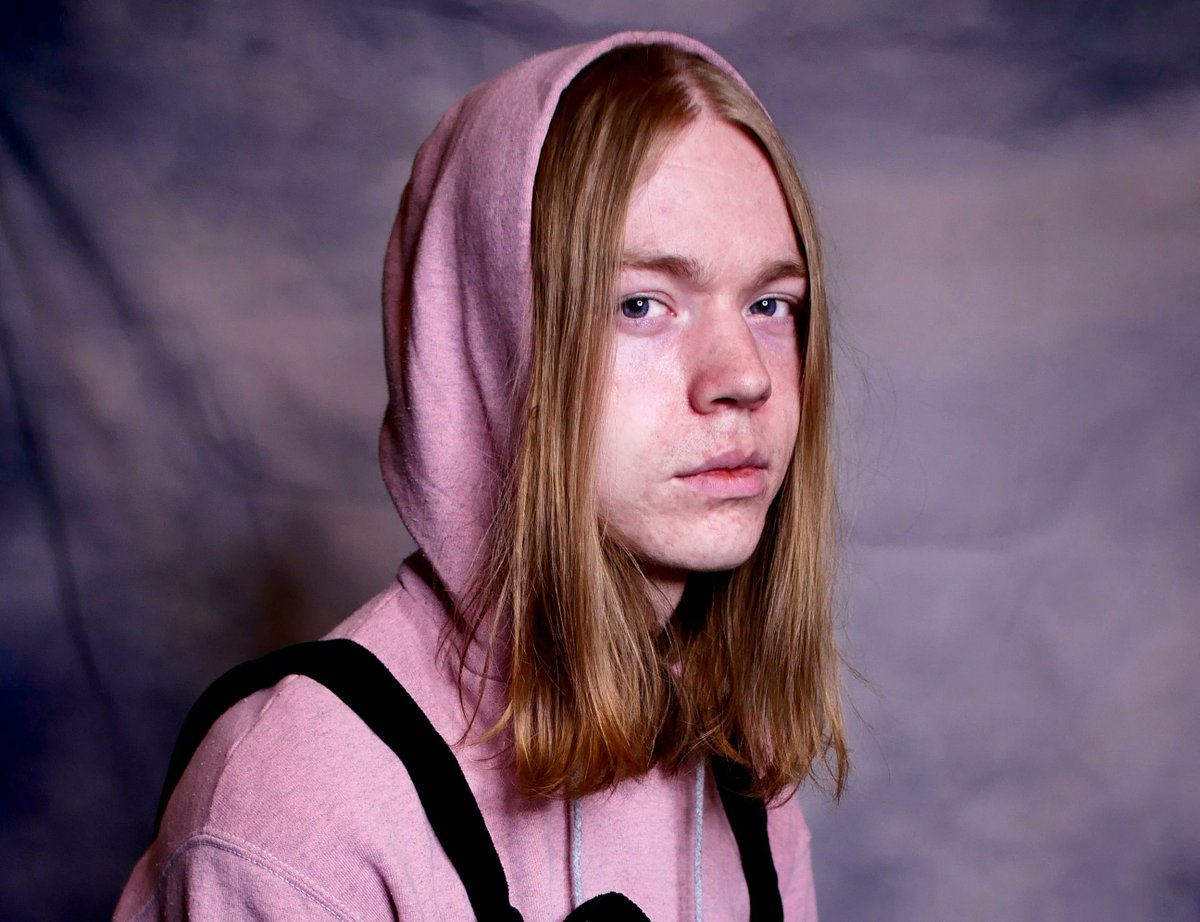 IntricaciesOf's tweet photo. Meet our sound engineer Kieran

Kieran Watson (he/him) is a multi-instrumentalist and producer from Wakefield, West Yorkshire now based in Leeds. He creates a wide variety of music, with an eclectic and diverse production style. https://t.co/0fukYgF6cJ