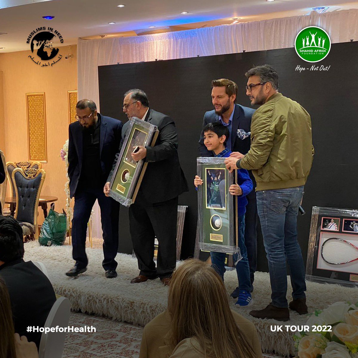 SAfridiOfficial's tweet photo. London, you are the best! Thank you for giving us an amazing response yesterday and contributing generously to the cause of #HopeforHealth. We are all extremely touched by your support! Special thanks to our incredible sponsors for making this event successful. 👏🏻 https://t.co/8VnDAbJQuC