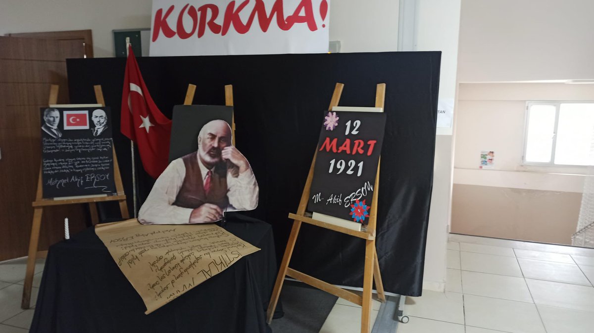 CarsambaOzel's tweet photo. İstiklal Marşımızın kabulünün 101. yıl dönümünde başta Milli Şairimiz Mehmet Akif Ersoy olmak üzere, ebediyete intikal etmiş tüm kahraman şehitlerimizi rahmet ve minnetle anıyoruz.🇹🇷🇹🇷 https://t.co/TjrzZbAk22