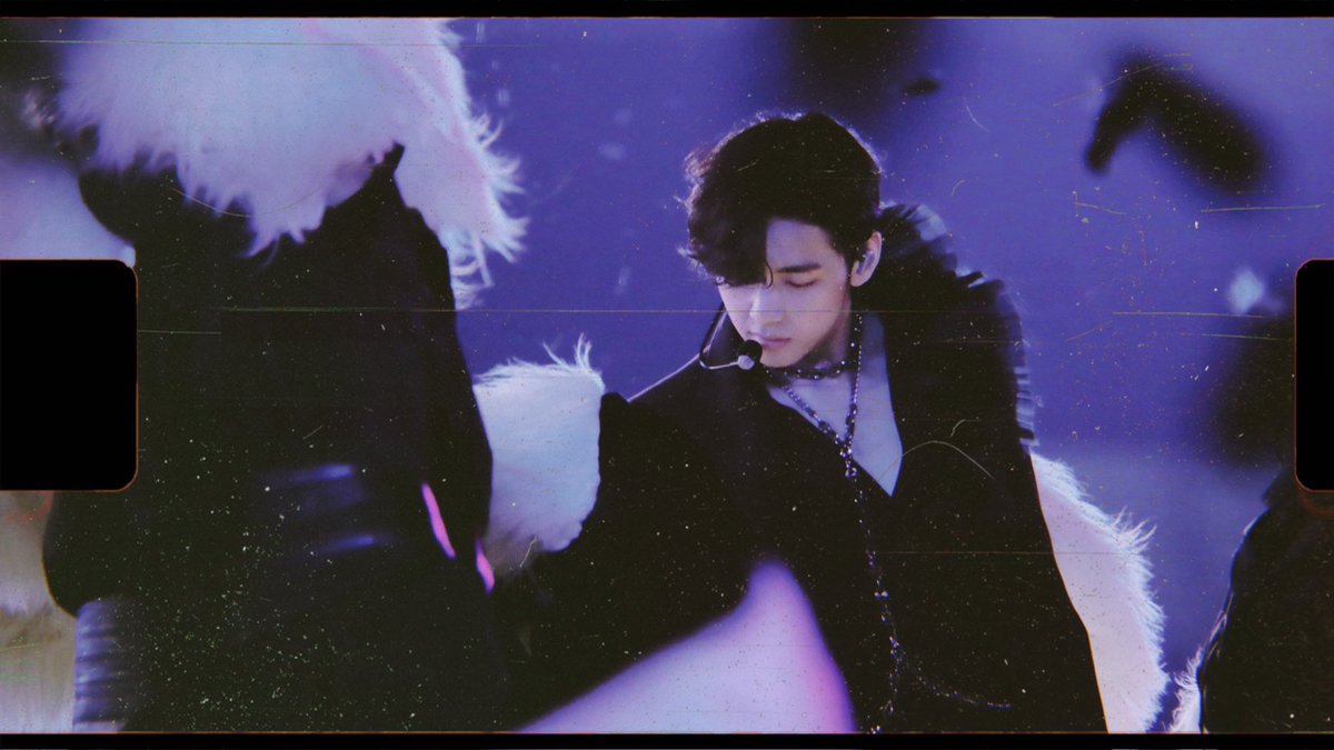 visionoflove_95's tweet photo. 220312 PTD in Seoul DAY2

#방탄소년단  #BTS  #V #뷔 
#TAEHYUNG #태형 @BTS_twt https://t.co/2Pn7yZvtmy