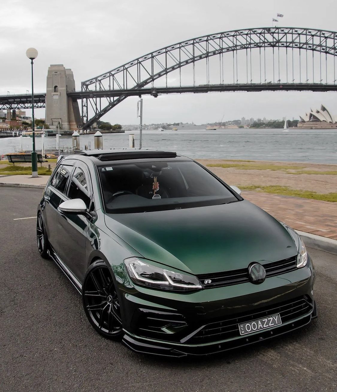 Golf 7R 🇩🇪 sur Instagram : 🐍GREEN VIPER🐍 👤OWNER : @n4urd_r #golfr  #golfmk7 #mk7 #vw7r #gti #gtimk7 #mk75 #mk…