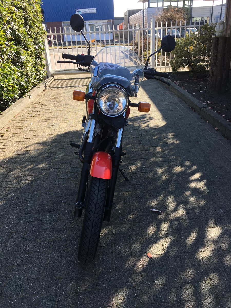ikzoekeenmotor's tweet photo. Te koop: deze Honda SLR650 uit 1998 met 16.000 echte kilometers! Ideale #startersmotor. Ga naar https://t.co/WwAYXsbUs3 #linkinbio #passievoormotoren #ikzoekeenmotor #motortekoop https://t.co/tTrnA4VVJe