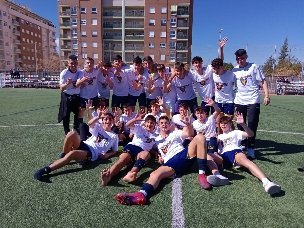 UCAMMurciaCF's tweet photo. 🤩 El colegiado toca tras veces su silbato y...¡¡¡𝗙𝗜𝗡𝗔𝗔𝗔𝗔𝗔𝗔𝗔𝗟!!!

🏆 Los chicos de nuestro Cadete B se han proclamado 𝐂𝐀𝐌���𝐄𝐎𝐍𝐄𝐒 𝐃𝐄𝐋 𝐆𝐑𝐔𝐏𝐎 𝐈𝐈𝐈 𝐃𝐄 𝐏𝐑𝐈𝐌𝐄𝐑𝐀 𝐂𝐀𝐃𝐄𝐓𝐄

🧵 Sigue el #hilo ⤵️ https://t.co/lFdio6lmcL