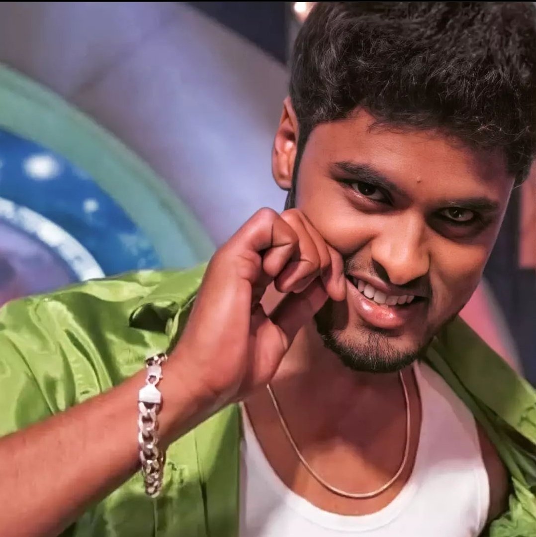 AmirBattalion's tweet photo. Smile is the real power of every person 😍💞 @AmirADS2
#Amir 
#BiggBossTamilSeason5
#BiggBoss5Tamil
#BiggBoss https://t.co/LvMe5RkUAr