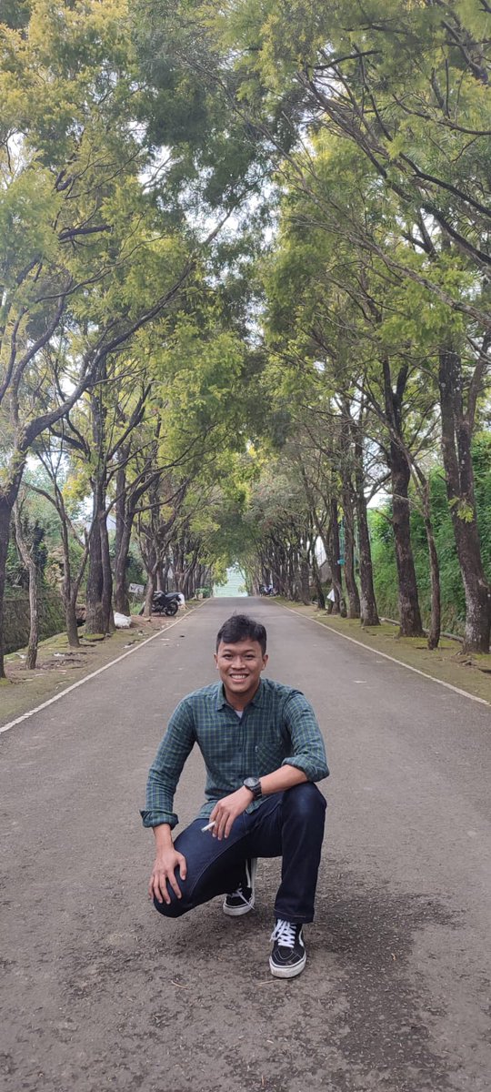 herdika93's tweet photo. Me nobody https://t.co/rwirozs83B