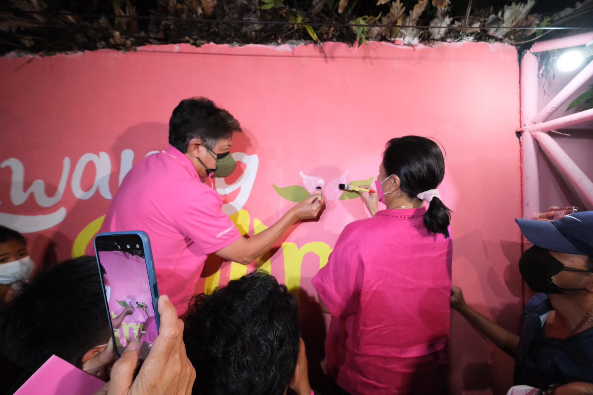 Quick stop at the mural that our volunteers in Echague worked hard for. Our shared story of resilience, borne out of love—anuman ang balakid, sige lang, lalaban lang💖💖