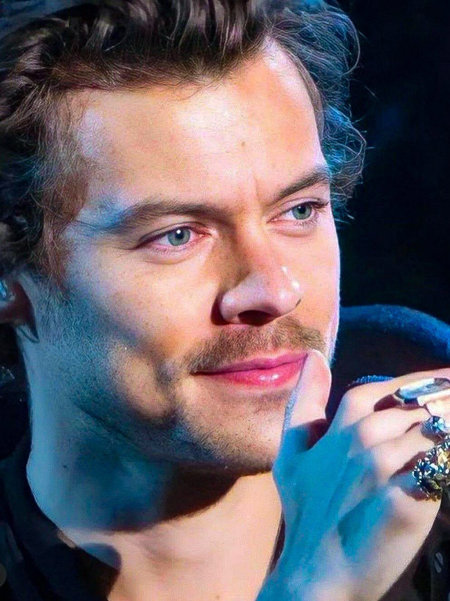 rainbow_larents's tweet photo. Unreal https://t.co/jHcoCAwC6f