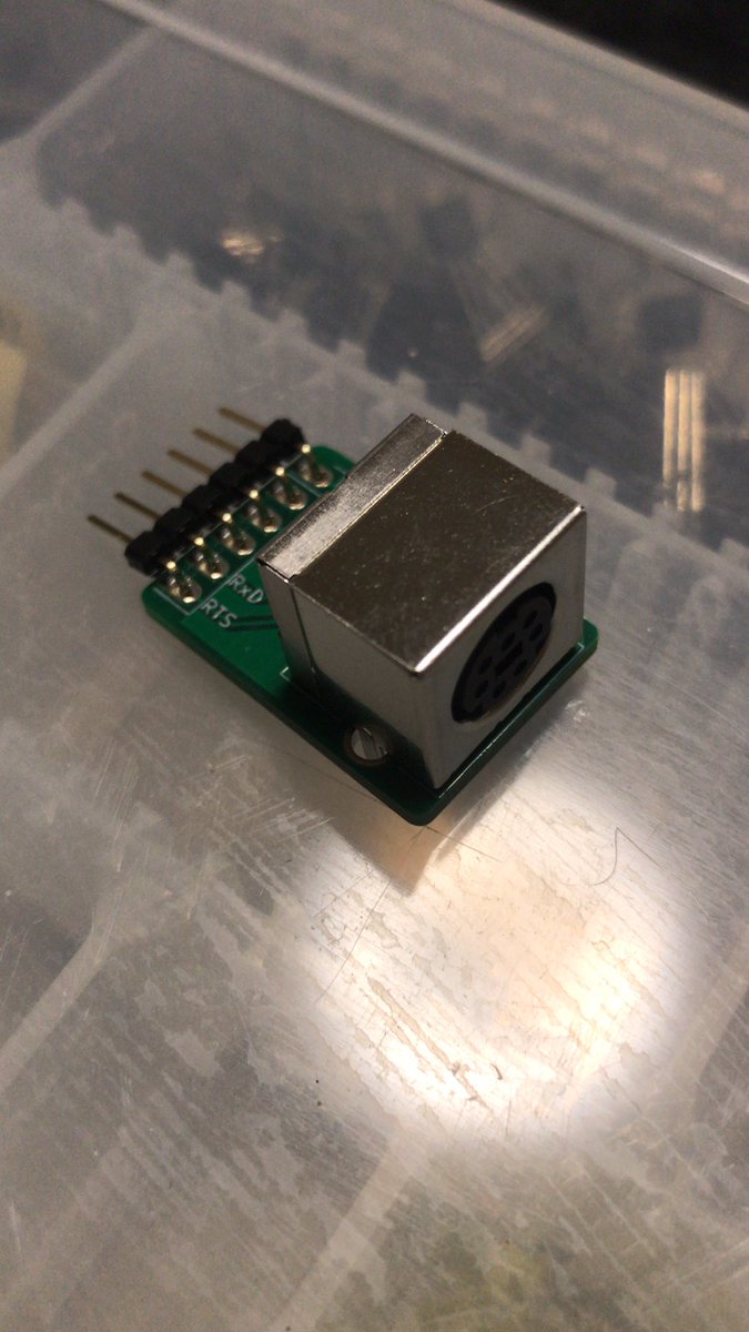 DiGiNyanko's tweet photo. コネクターを作成してみる!
#X68000
#TrueKey https://t.co/TqqGDQmM92