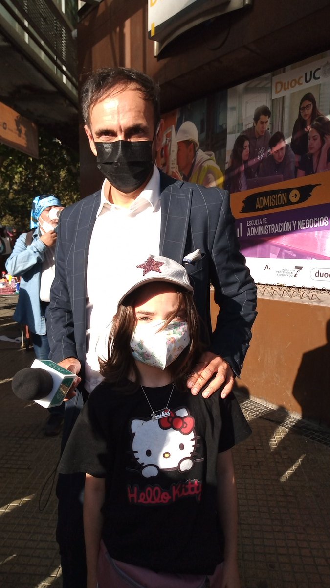KPezo50's tweet photo. Buenos días Sepu agradecerte por la foto con mi hija,ayer hiciste un trabajo impecable,el mejor!!! Felicitaciones,no cambies nunca, Emilia te envía todo el cariño del mundo.. Lindo día 👏👏 #alertameganoticias https://t.co/9obL3T6gZV