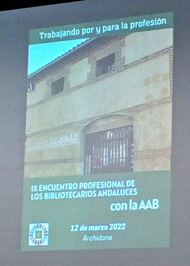 carmen_bbtk's tweet photo. Continuamos en las #9EncAAB trabajando por y para la profesión #bibliotecarios #Andalucía https://t.co/iGEHo5zL54