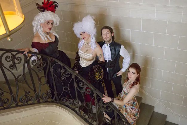 LesMonumentsNat's tweet photo. Passez la soirée chez Voltaire 🥳
Le 2 avril, l'association Voltaire's Attic vous convie au château de #Ferney pour vivre une nuit délicieuse !
Après un cocktail à l'orangerie, délectez-vous d'un dîner copieux puis démontrez vos talents de danseur ! 💃
https://t.co/XMdn8ZnsE2 https://t.co/LMUVgxiQ1b