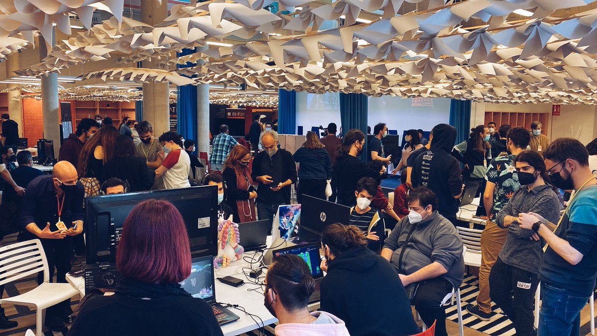 Autohit_Games's tweet photo. Aquí seguimos en el último día del @VlcIndieSummit, os esperamos ñara enseñaros nuestro juego "RoD" 🐭⚔️🦎. Queremos agradecer a la organización del evento y a todos los participantes, por la experiencia y el ambiente tan bueno que hemos generado. Esperamos veros pronto! 🤗 https://t.co/yadl7XqeaY