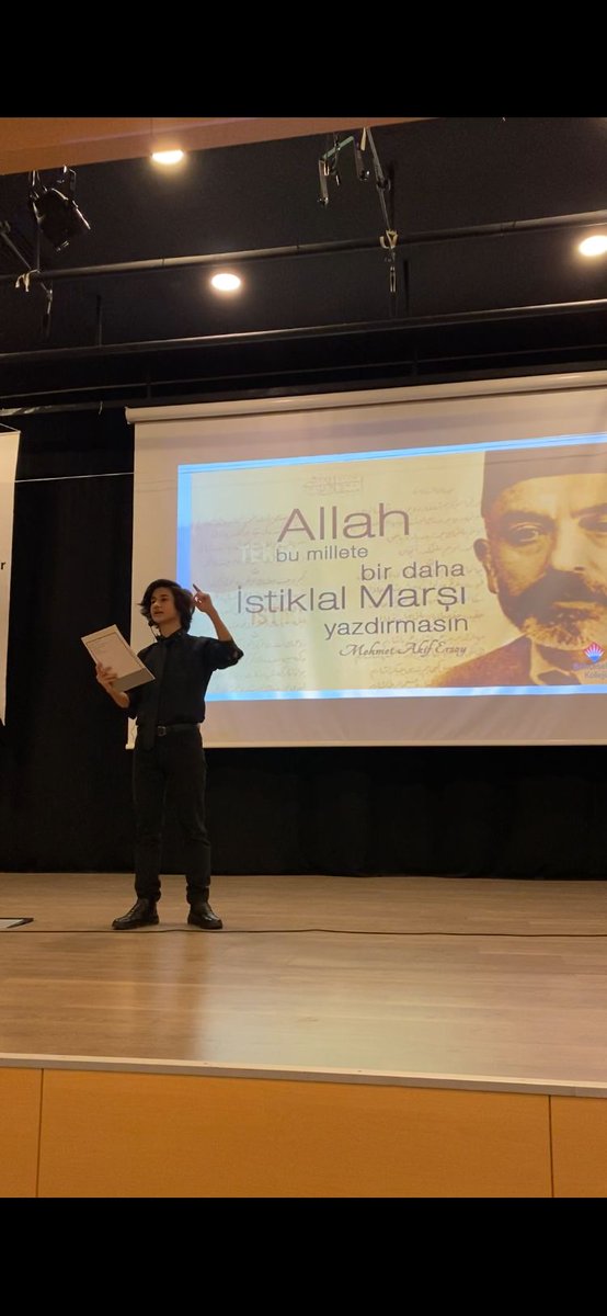 "Ya İstiklal ya ölüm!" diyerek başlayan Milli Mücadele ruhunun ; "Korkma!" diye devam eden destanı.
İstiklal Marşı'mızın kabulünün 101. yılı kutlu olsun.🇹🇷
<a href="/shkynr/">Şahika Yanar</a> <a href="/bk_tekirdag/">BK Tekirdağ Kampüsü</a>
@BusraGuranYeni <a href="/SeldaKalkan17/">Selda Kalkan</a>