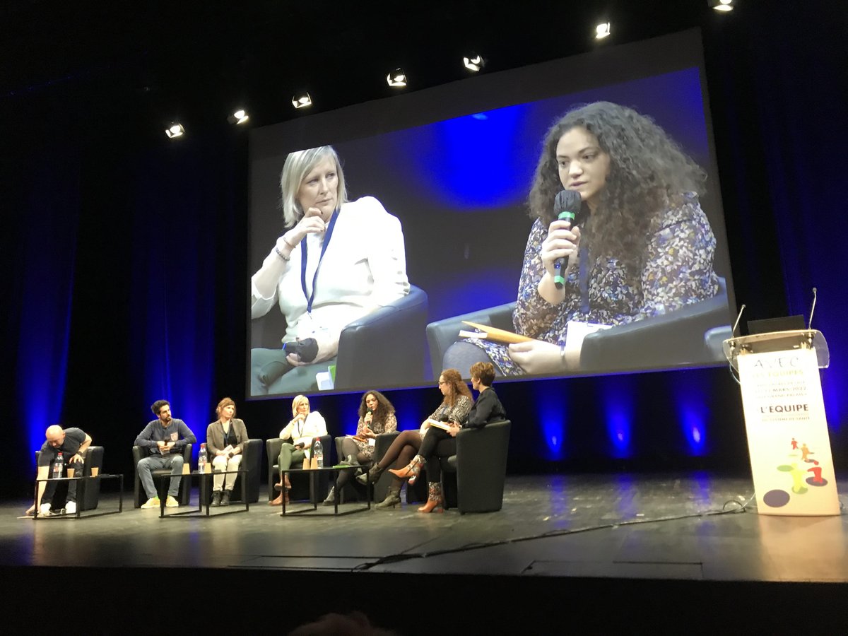 AVEC_sante's tweet photo. - Faut-il des stages obligatoirement en équipe coordonée ? @Mathilde_Renker, MG, pdte @ISNARIMG : Ce sont déjà les lieux de stage les plus choisis, donc de façon obligatoire, je ne sais pas. Faudrait plutôt faire en sorte qu'il y ait plus de maisons de santé universitaires ! https://t.co/6w0qhksu63