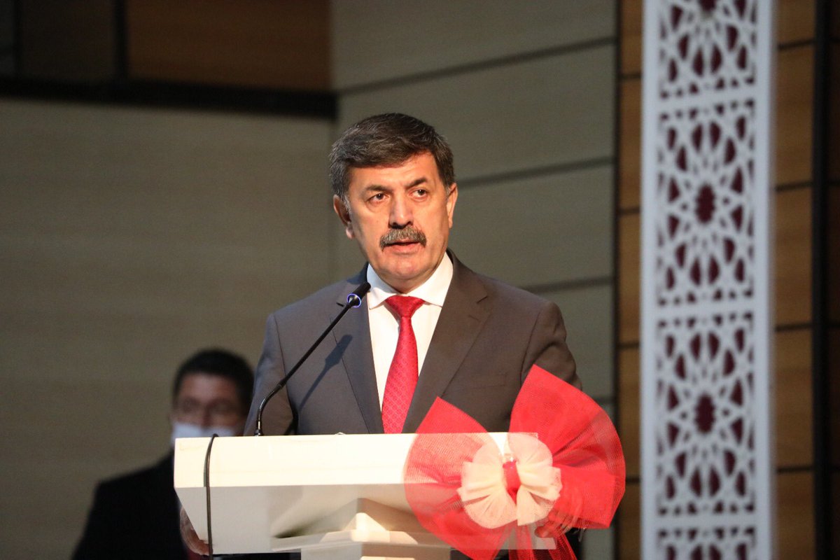 ervalilik's tweet photo. 12 Mart İstiklal Marşı’nın Kabulünün 101’inci yıl dönümü ve Mehmet Akif Ersoy'u Anma Günü münasebetiyle Erzincan Mesleki ve Teknik Anadolu Lisesi tarafından program düzenlendi.
@makasmehmet34 
Devamı 
👇🏻👇🏻👇🏻

https://t.co/arzu2tKY8p https://t.co/V7ACrOgDJp