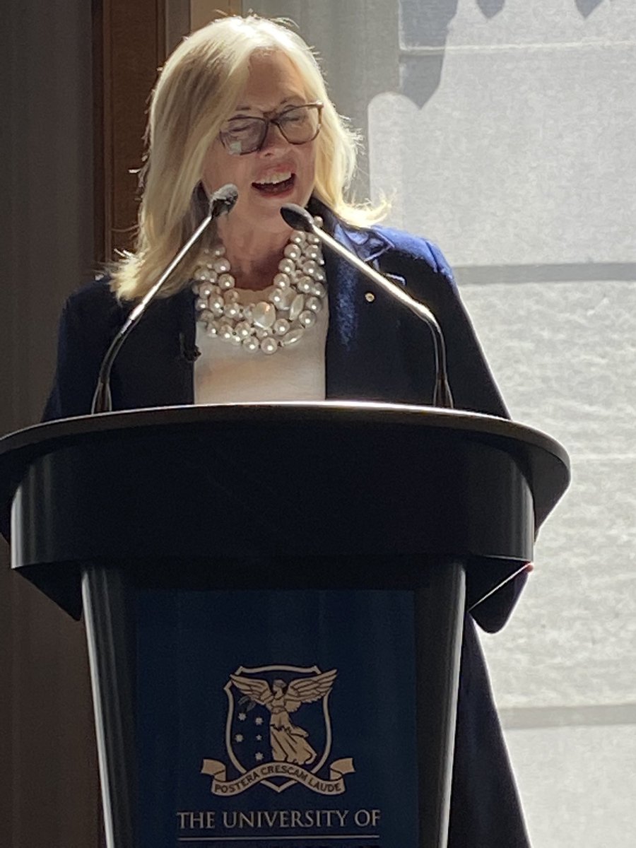 DrNatHannan's tweet photo. What an absolute privilege it was to be in the audience to hear Professor Christobel Saunders lay down the gauntlet and inspire us to future proof research! An incredible Priscilla Kinkaid-Smith Oration ๐๐ป An incredible inspirational #WomaninSTEMM @UniMelbMDHS https://t.co/3BP8JEsGDJ