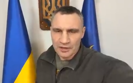 NZAMBAYvon's tweet photo. V. Klitschko, this morning. 
"Dear people of Kiev!
The capital, near which the fighting continues, is preparing for defense. We continue to strengthen checkpoints. Create reserves of food, medicines and essential goods". #UkraineRussianWar #Kiev #Kyiv #Ukraine️ https://t.co/EV3ZvWFSAD