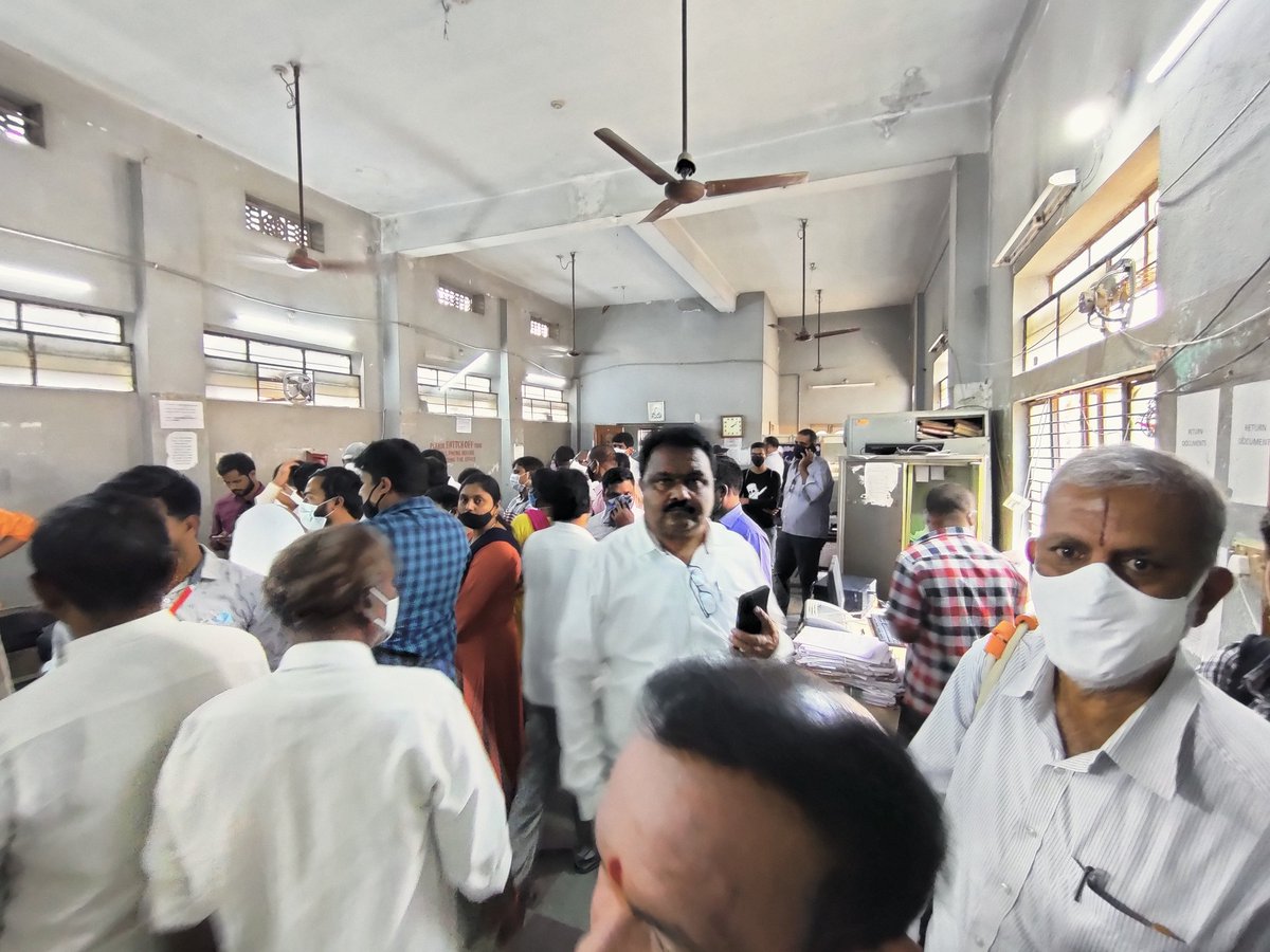 RnAAssociates's tweet photo. @KTRoffice this is the scene in Uppal SRO office on last Wednesday. Govt is collecting huge revenue yet hardly any facilities in SROs, very pathetic situation. Need huge....upgade; people have to collect docs standing on the road, no wash room, no place to sit. #KCR https://t.co/DTQqi2bqyU