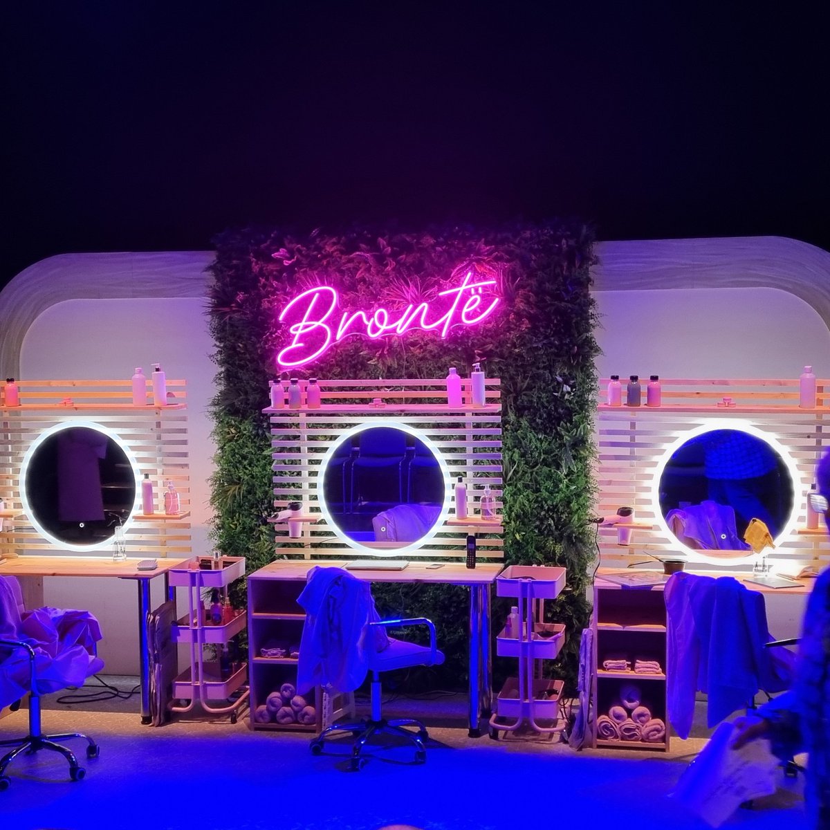 <a href="/janehairplay/">Jane Hair - The Brontes Restyled</a> loved watching this <a href="/HullTruck/">Hull Truck Theatre</a> last night - where was Anne's t shirt from #brontesisters