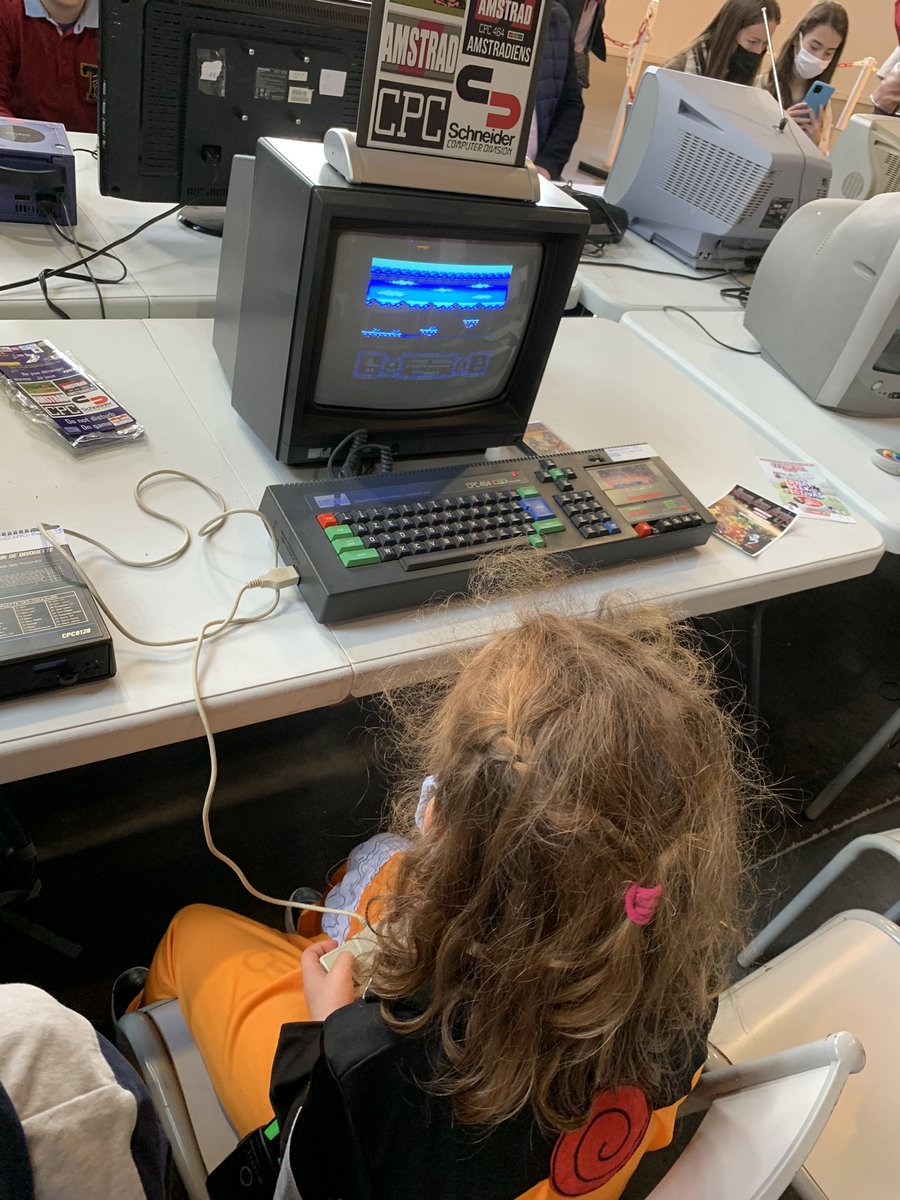 cgdaft61's tweet photo. To @artaburu and @sad1942 at GGC5 ( abbaye du Valasse , france ) Amstradiens booth #amstrad #amstradcpc #espsoft #amstradiensFB #RETROGAMING #indiegame https://t.co/7DLuxBgNeW