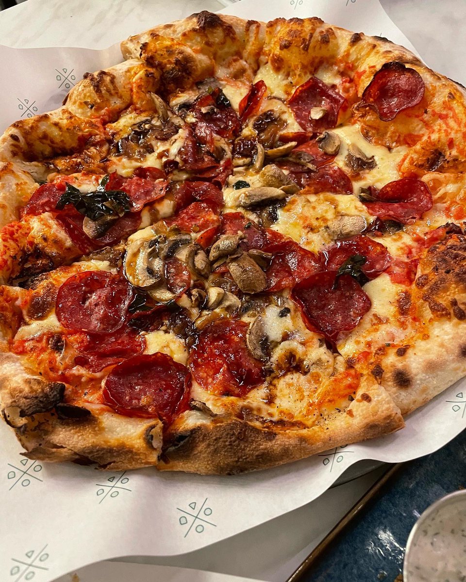 Rateit_ksa's tweet photo. زيارة

@8portionspizza

 تجربة ممتازة 🤩 و أكل جدا جدا لذيذ ويستحق التجريبة 

١- جودة الآكل 3/4
٢- الأسعار 3/4
٣- وقت وسرعة الخدمة 3/4
٤- نظافة المكان 3.5/4
٥- الموقع والاجواء 3/4

عندهم جلسات داخليه و خارجية

📍موقع المحل 
الرياض، حي التعاون، مجمع ريفر ووك https://t.co/gXpJuZFkUo